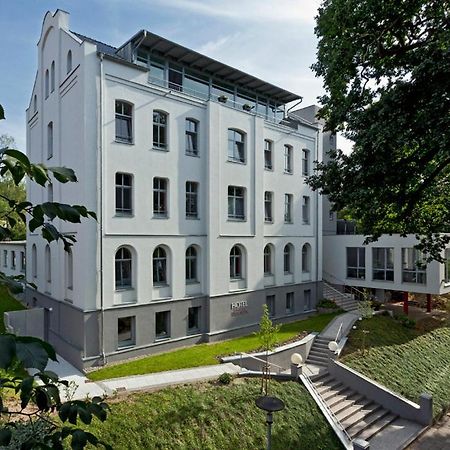 Hotel Zwischen Den Seen Waren  Ngoại thất bức ảnh