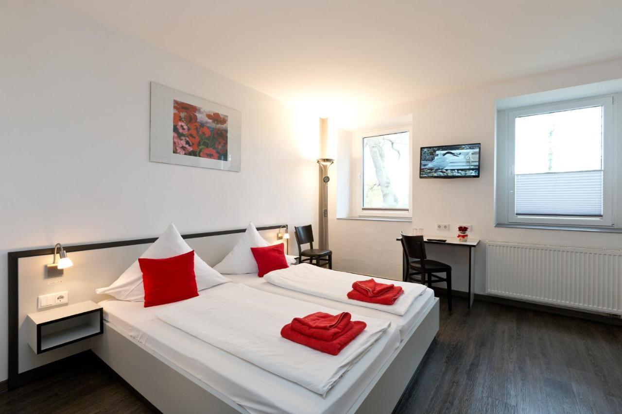 Hotel Zwischen Den Seen Waren  Ngoại thất bức ảnh