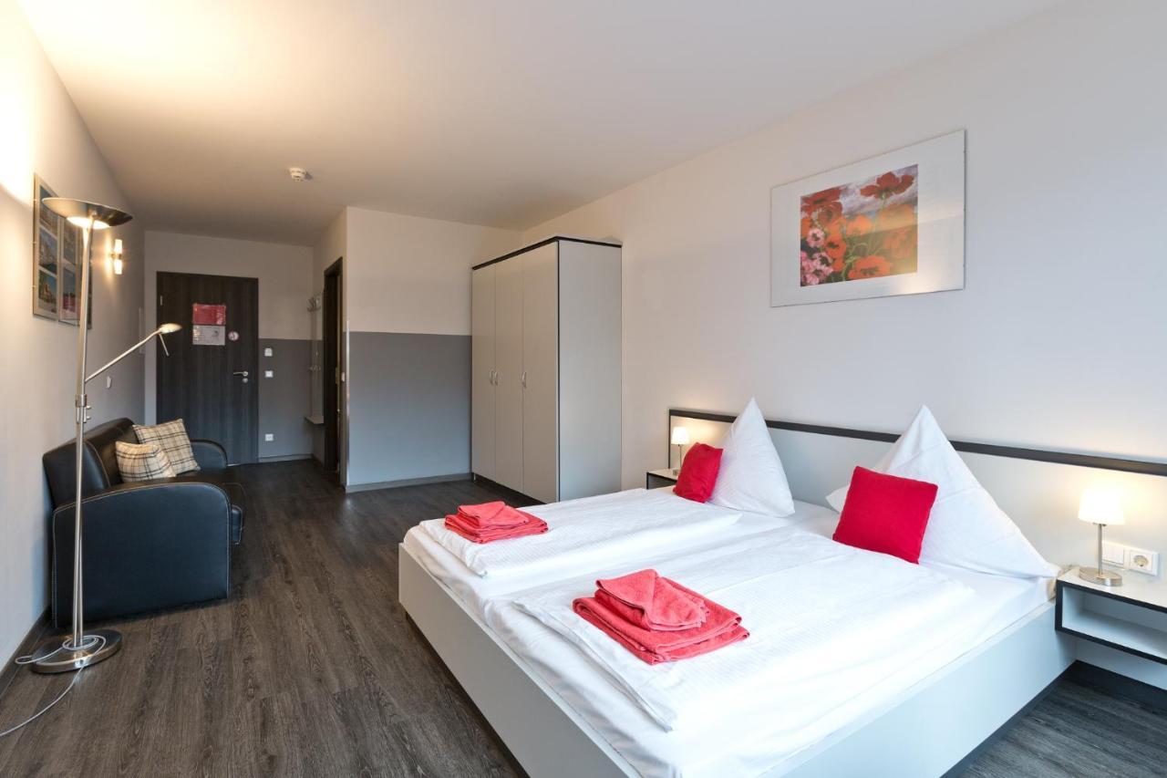 Hotel Zwischen Den Seen Waren  Ngoại thất bức ảnh