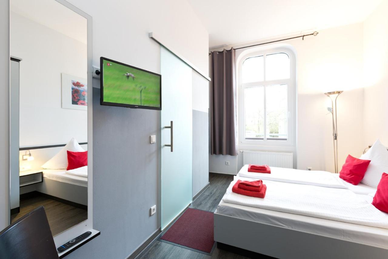 Hotel Zwischen Den Seen Waren  Ngoại thất bức ảnh