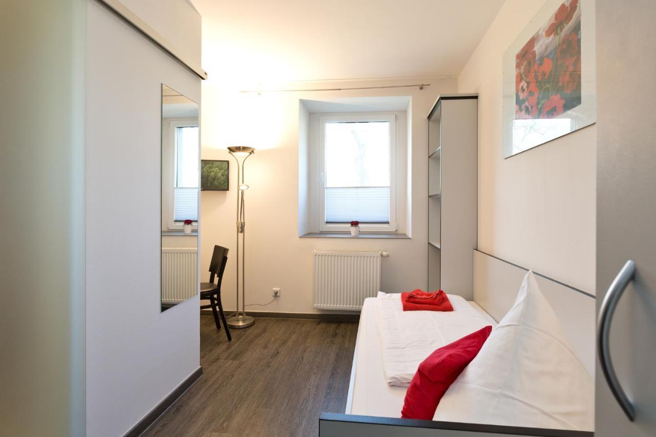 Hotel Zwischen Den Seen Waren  Ngoại thất bức ảnh