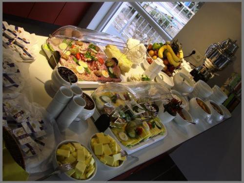 Hotel Zwischen Den Seen Waren  Ngoại thất bức ảnh