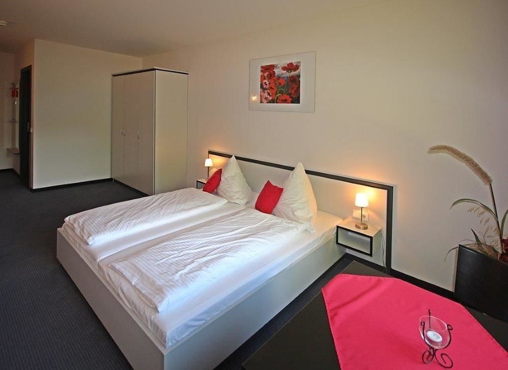 Hotel Zwischen Den Seen Waren  Ngoại thất bức ảnh