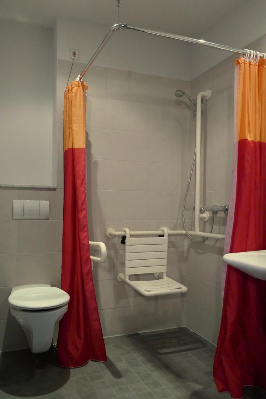 Hotel Zwischen Den Seen Waren  Ngoại thất bức ảnh