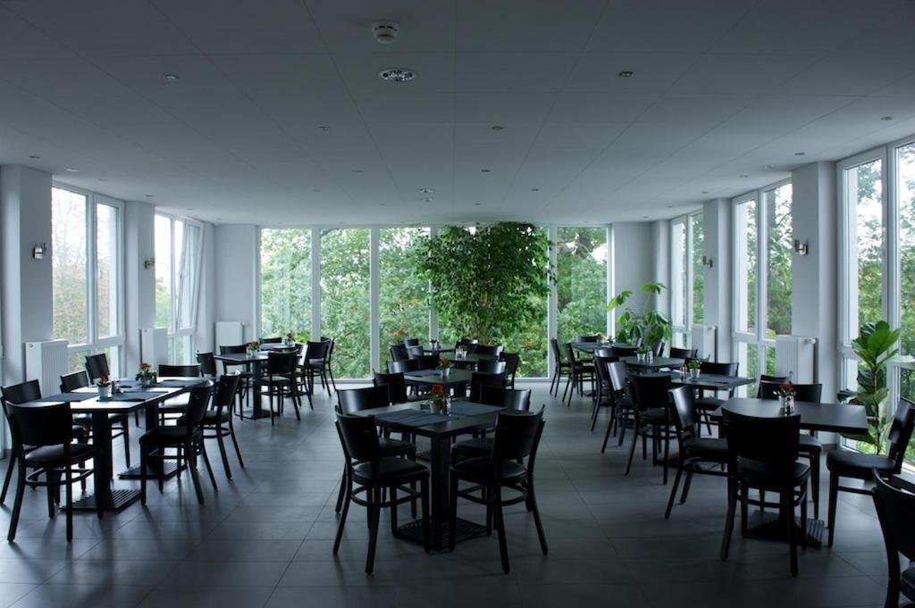 Hotel Zwischen Den Seen Waren  Ngoại thất bức ảnh